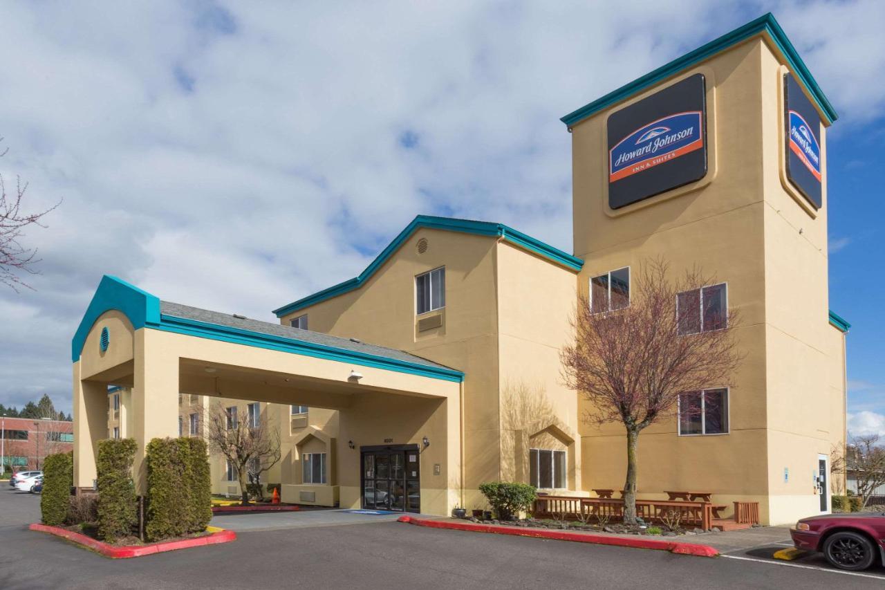 Howard Johnson By Wyndham Vancouver Hotel & Suites エクステリア 写真